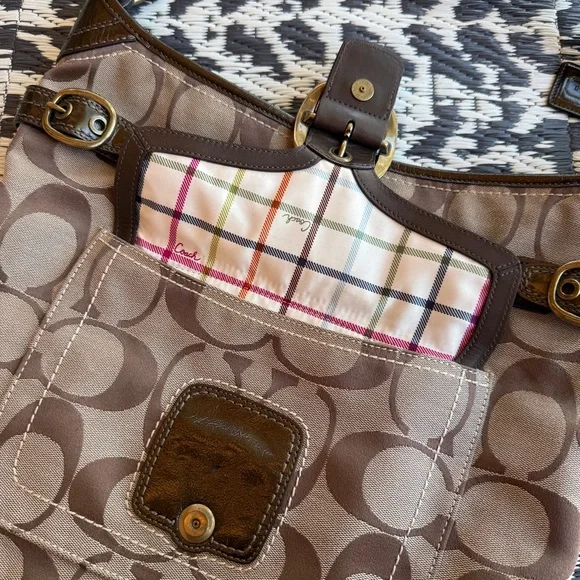 Coach Tan and Brown Signature Bleecker Hobo Shoulder Bag Large